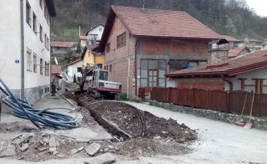 Povremene obustave saobraćaja zbog asfaltiranja