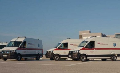 Poklon Vlade Srbije: Savremeno sanitetsko vozilo fočanskom Domu zdravlja