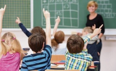 Đaci od 1. septembra u školskim klupama