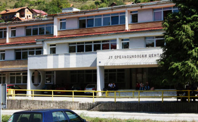 SŠC: U klupama 576 učenika, nastava u dvije smjene