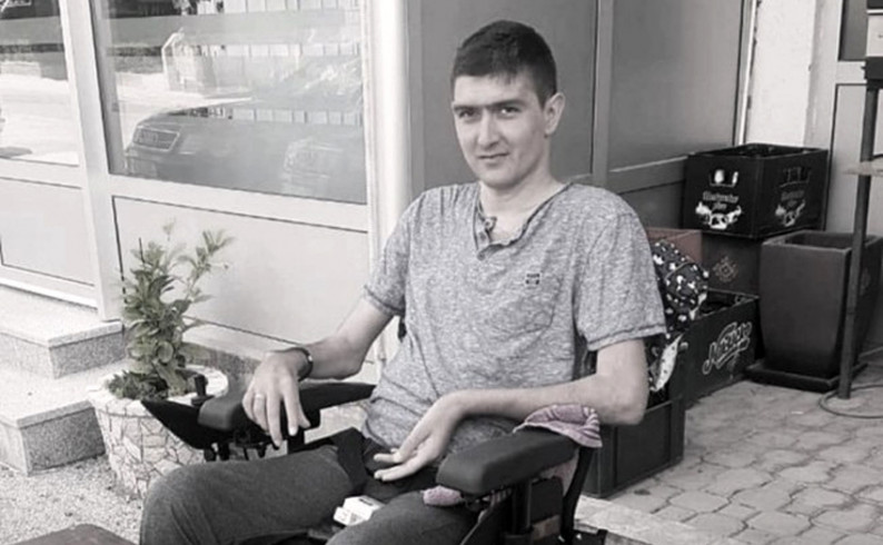 Preminuo Nemanja Starović
