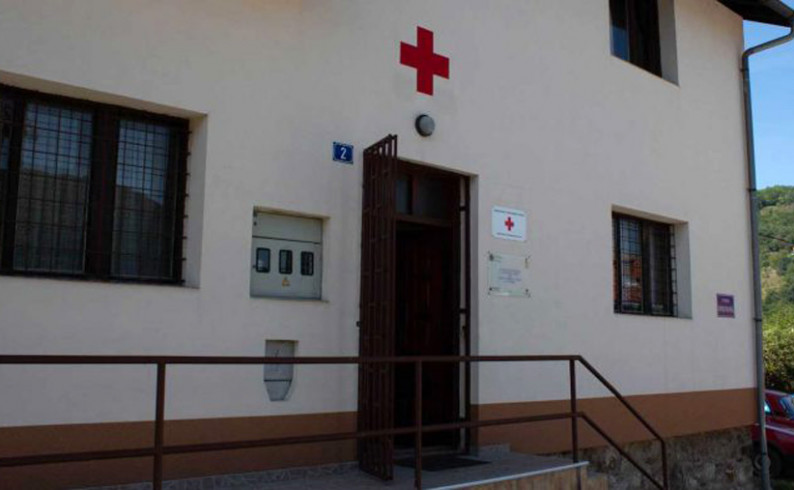 Crveni krst: Paketići za školarce u susret Svetom Savi