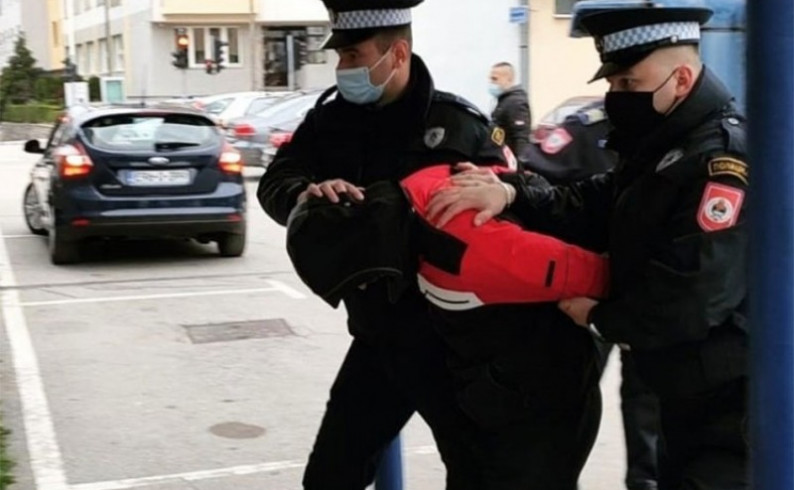 Pretresi i hapšenja u Foči