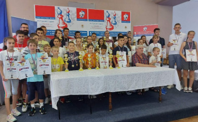 Šah: Devet medalja za “Deveti januar” iz Foče