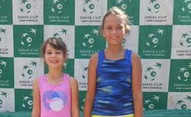 Mia Vuković i Irina Pavlović okitile se medaljama na turniru u Sarajevu
