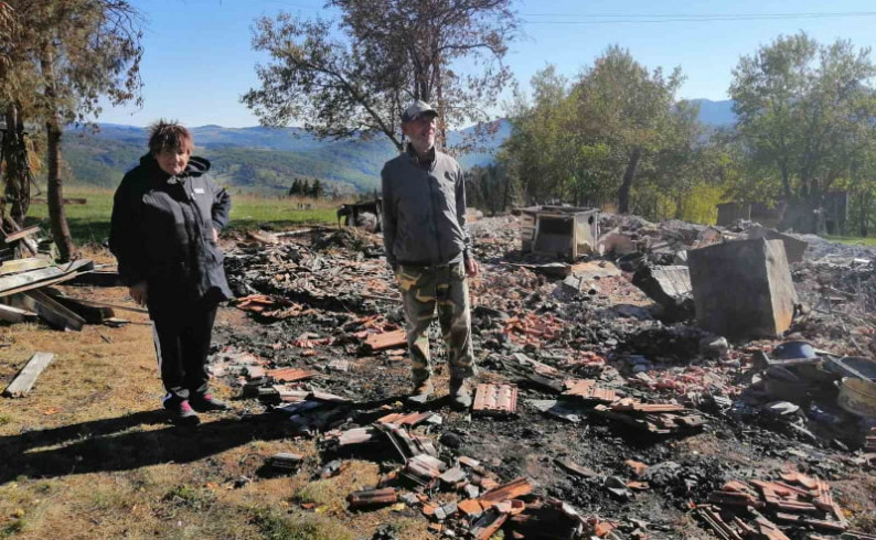 Brat i sestra Avram smješteni u dom