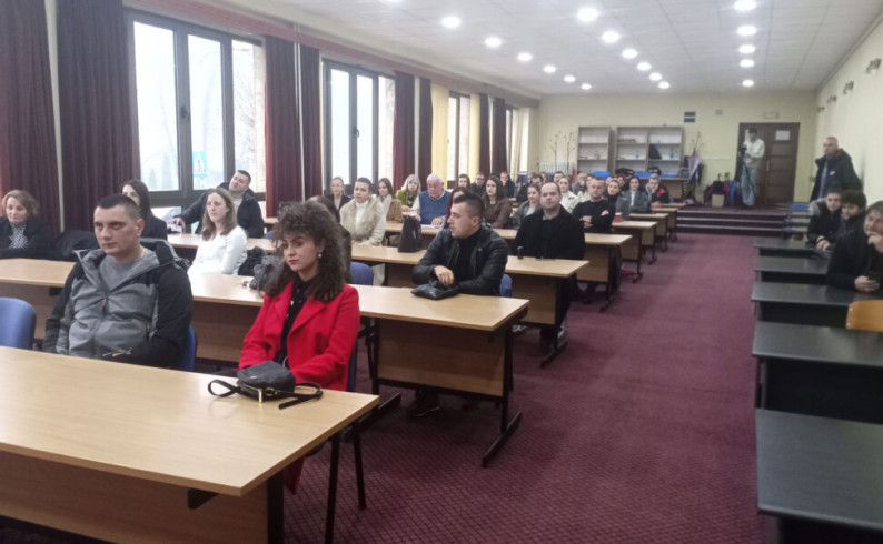 Pripravnički staž za 30 visokoobrazovanih