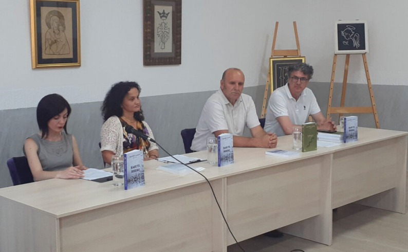 „Rasuti biseri“: Roman o prijateljstvu i sudbini jedne generacije rasute po cijelom svijetu