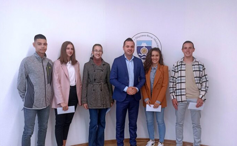 Prijem i nagrade za najbolje osnovce i srednjoškolce