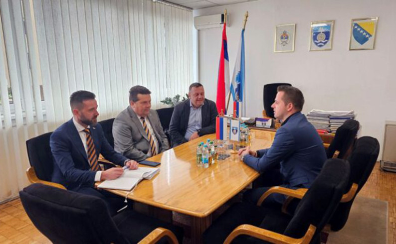Unaprijediti saobraćajnu infrastrukturu, proširiti kapacitete Medicinskog fakulteta