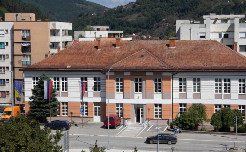 Sutra uručenje rješenja o dodjeli novčane podrške višečlanim porodicama
