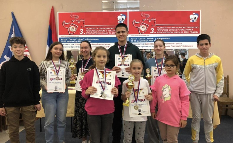 Članovi OŠK "Deveti januar" osvojili tri zlata, srebro i dvije bronze na prvenstvu Srpske u ubrzanom šahu