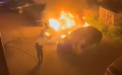 U požaru izgorjela tri automobila