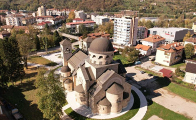 Duhovno veče ispred Svetosavskog hrama