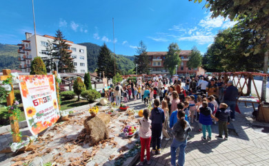 „Septembarski bazar“ u Foči - bogatstvo jeseni na jednom mjestu