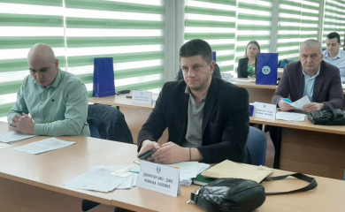 Odbornici Demosa prešli u SNSD