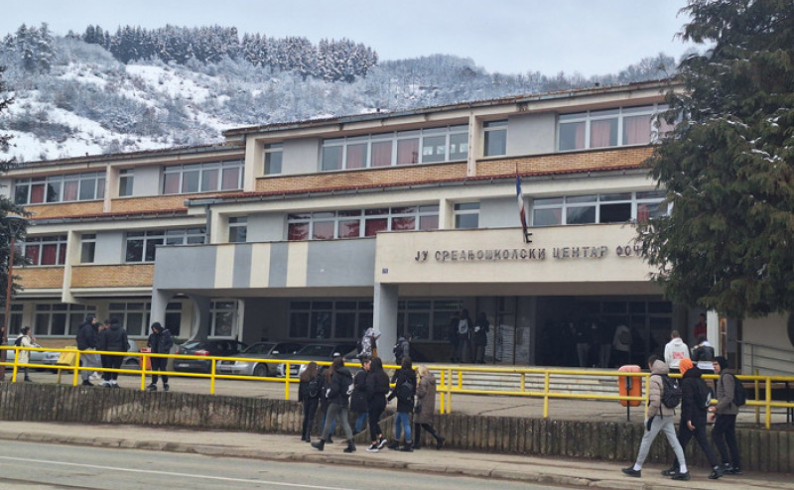 Svaki srednjoškolac sa časova izostao 58 puta, svaki osnovac tridesetak