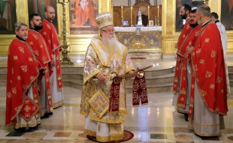 Mitropolit Hrizostom: Slaveći Božić molimo se za mir Božiji