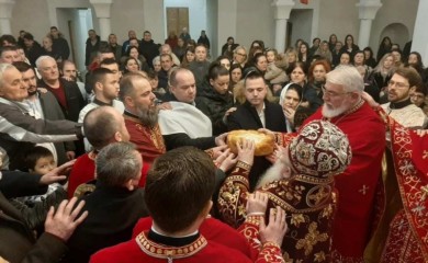 Slava Hrama Svetog Save: Praznik nas upućuje da je smisao u porodici, Crkvi i međusobnom poštovanju