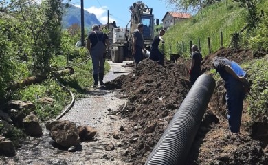 Mještani Rudeže uređuju lokalni put