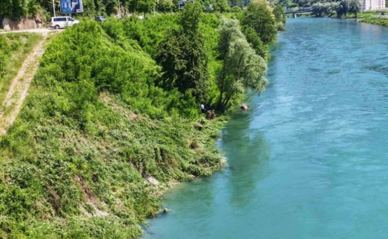 Nastavljena velika akcija čišćenja grada, u fokusu korito Drine