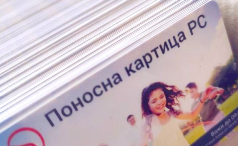 Foča nastavlja projekat „Ponosne kartice“: Podrška porodicama sa troje i više djece
