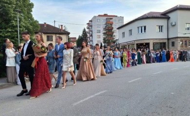 Večeras proslava maturske večeri generacije 2025/2026.