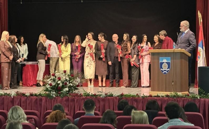 Medicinski fakultet u Foči promovisao prvu generaciju doktora medicine koji su studirali na engleskom jeziku